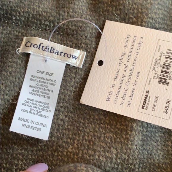 Croft & Barrow 2 tone knit poncho - Picture 2 of 2